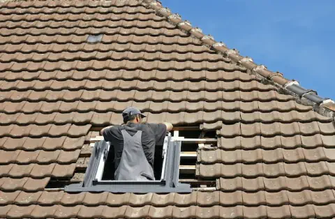Pose de velux - Villeneuve-Minervois